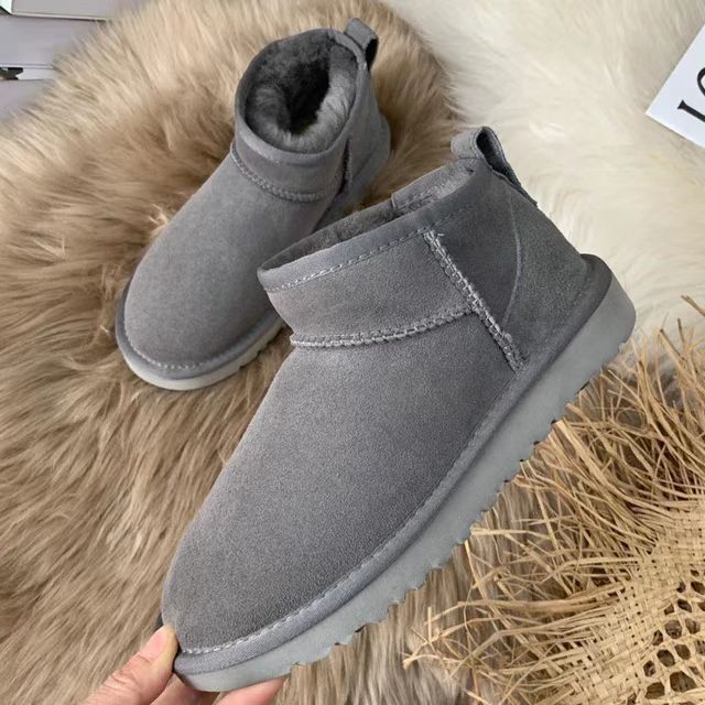 Women's  Short Tube Velvet Thickening Thermal Cotton Shoes Snow Boots