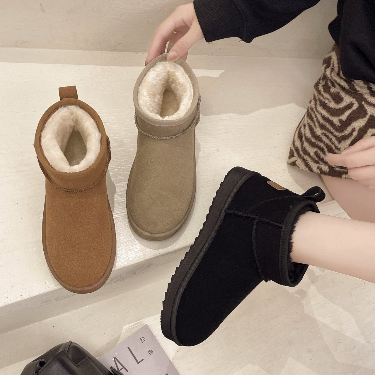 Women's  Short Tube Velvet Thickening Thermal Cotton Shoes Snow Boots